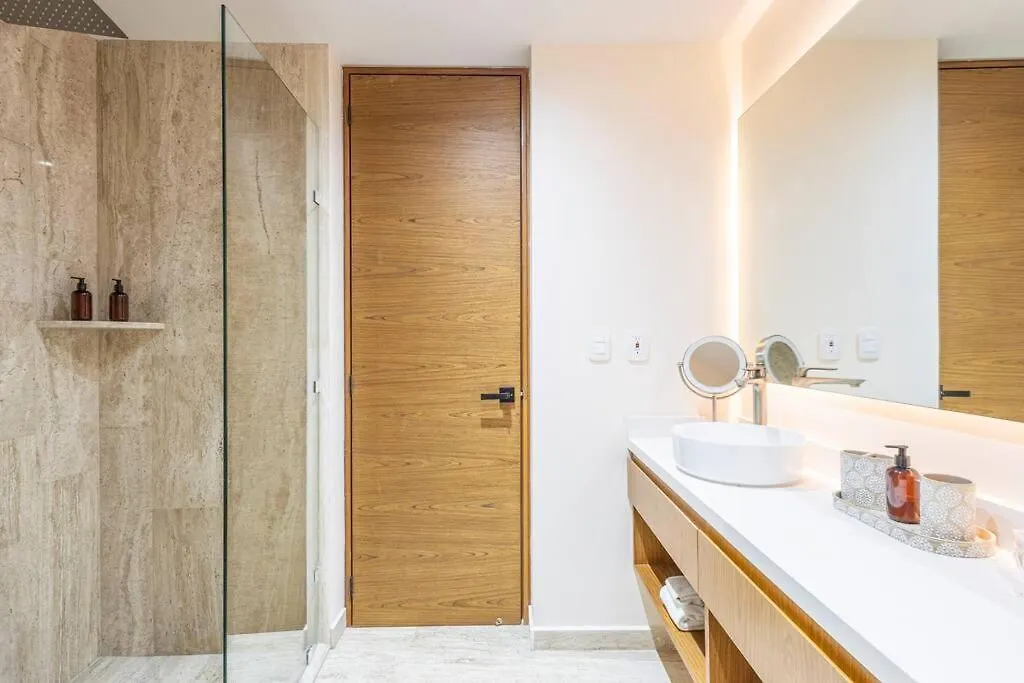 Stunning 2 Bd Mistiq Ph Rooftop Private Pool تولوم شقة